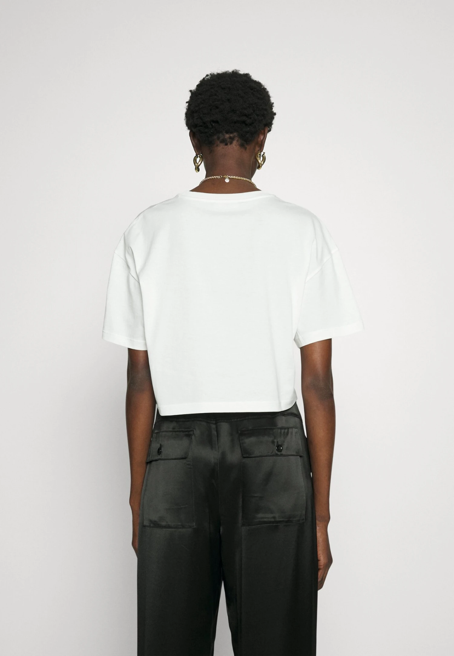 Ecuba - Basic T-Shirt - Bianco 3 Ecuba - Basic T-Shirt - Bianco - Image 3