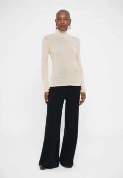 TESEO - Jumper - Beige -The LBD Shop 064c5a931cb245cfad06c9e0c13fc257