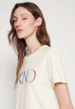 Talento - Print T-Shirt - Avorio -The LBD Shop 08e1e841fe304e478479599547acfc79