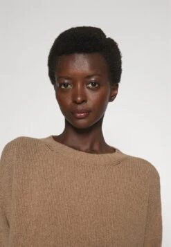 Xanadu - Jumper - Cammello 11 Xanadu - Jumper - Cammello -The LBD Shop 0a7e50c5016e4ed585f76f4205474808