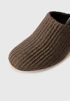 FRED - Heeled Mules - Testa Moro -The LBD Shop 0a9a13ddd4af498195c7f26abe29a86c