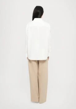 ELMI - Button-down Blouse - Bianco 10 ELMI - Button-down Blouse - Bianco -The LBD Shop 0c9dd9cb60c74b53875672512c65b3e2