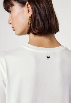 Talento - Print T-Shirt -The LBD Shop 12af9242f1d147d88ad4b2990e5436f4