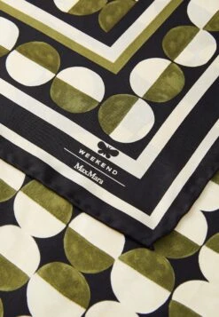 ONESTO - Foulard - Verde Smeraldo -The LBD Shop 156af344230f4dd78d6e52ea88144848