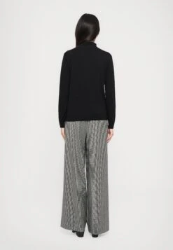 KIKU - Jumper - Nero -The LBD Shop 15b114acd1d149b9901895cab186c47e