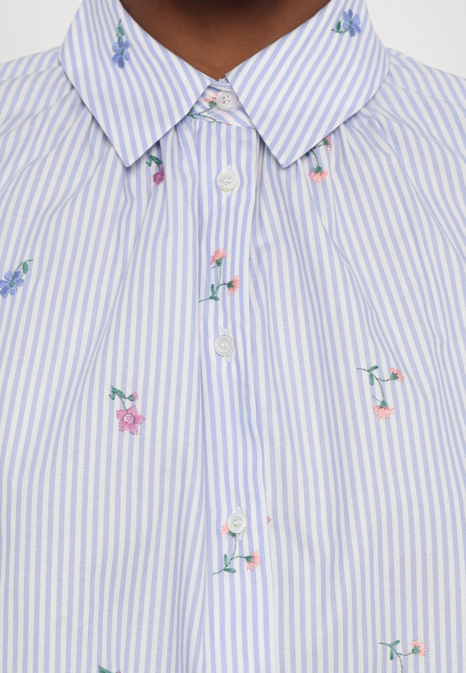 GILLY - Button-down Blouse - Light Blue 7 GILLY - Button-down Blouse - Light Blue - Image 7