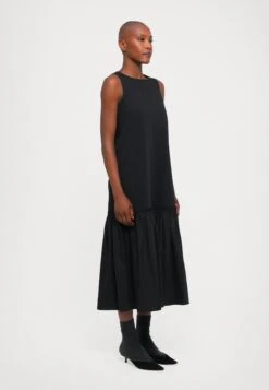 OSMIO - Jersey Dress - Nero 10 OSMIO - Jersey Dress - Nero -The LBD Shop 1b0c4708bba04eb6ad4207ba322adfb5