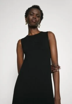 Robinia - Jumper Dress - Nero -The LBD Shop 1b85a9e9cdf648a1a71f6743277a7b05