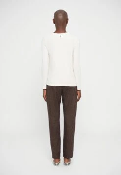 RENOIR - Long Sleeved Top - Ecru 9 RENOIR - Long Sleeved Top - Ecru -The LBD Shop 1d517880397249c4b3db8022e05ea9ce