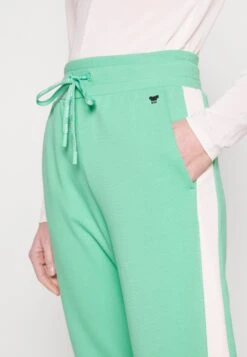 Salvo - Tracksuit Bottoms - Verde 11 Salvo - Tracksuit Bottoms - Verde -The LBD Shop 25357e25b41e422a9f8a696264ba5abe