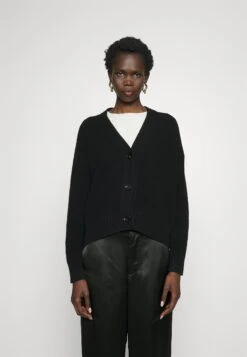 Wales - Cardigan - Nero