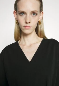 Vampata - Jumpsuit -The LBD Shop 29bbe75e31b1476a94c9ece8efcade0a