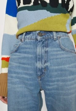 Caden - Relaxed Fit Jeans -The LBD Shop 29ddf3388c984ce1b6f78564ad7d71f4