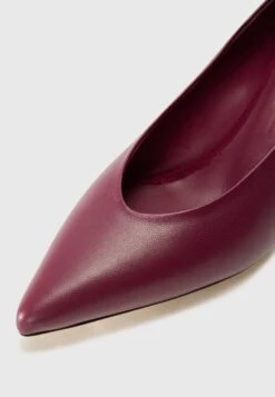 RENZA - Classic Heels - Rosso Viola -The LBD Shop 2e95e5ebdb0d4d8a8732d092e30a6e77