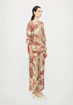 FILIPPO - Blouse - Beige -The LBD Shop 30893204f92d49d49d9fd2a7b66f7199