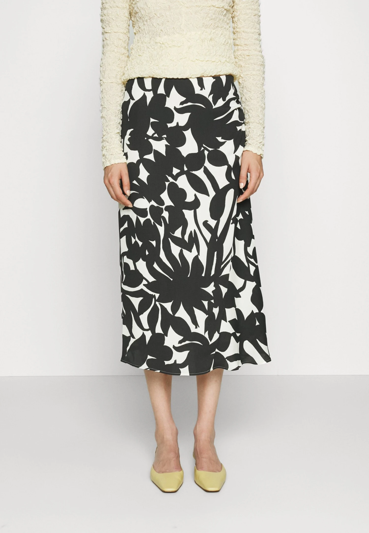 Augusta - Pencil Skirt - Nero 1 Augusta - Pencil Skirt - Nero