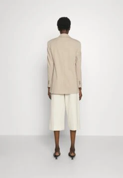 Melfi - Short Coat - Beige -The LBD Shop 35a5151468354dcab9ce73834333c3f0