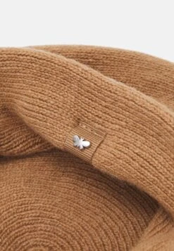 Svago - Beanie - Cammello -The LBD Shop 389be7750cd24d0ab9a29e9f025f09ae