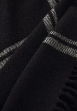 GARDA - Cape - Nero -The LBD Shop 3b7af1dd76b5412c9df94f57152eef0e