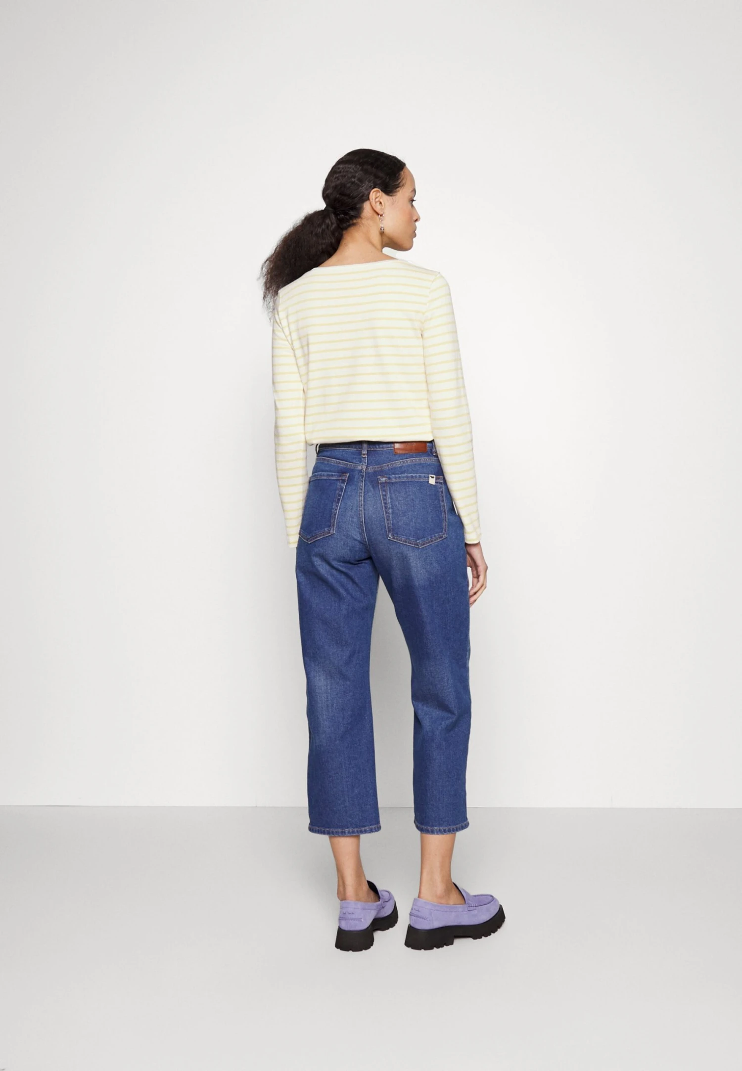 Ariano - Relaxed Fit Jeans 3 Ariano - Relaxed Fit Jeans - Image 3