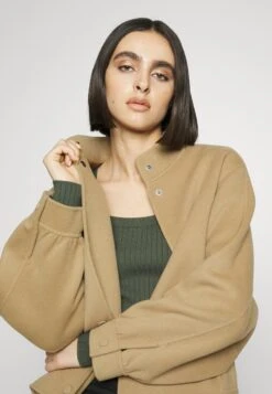 Agitare - Summer Jacket - Cammello -The LBD Shop 3f3a9c79a0bb4c148ffbd9faf22010c0