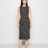 Nocera - Shift Dress
