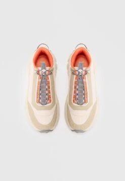 TANDEM - Trainers - Beige -The LBD Shop 410d7399e7894b1da5784fc2a8bc28f4