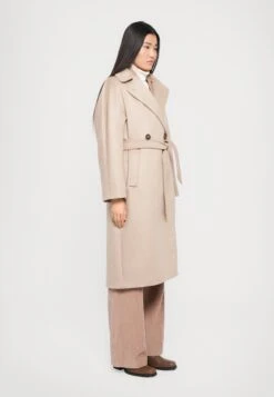 RESINA - Classic Coat - Beige -The LBD Shop 410d80fa55ad4049b2056a30937c7b3d