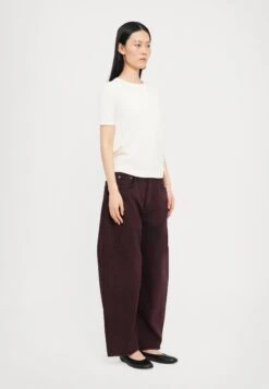 AGRO - Basic T-shirt - Bianco 12 AGRO - Basic T-shirt - Bianco -The LBD Shop 4140434bb3f043aa813782a64043a500