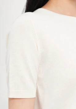 AGRO - Basic T-shirt - Bianco 15 AGRO - Basic T-shirt - Bianco -The LBD Shop 44920b18bc55439bb309616ffc58bfeb