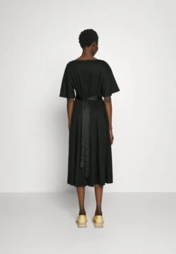 Minnie - Cocktail Dress / Party Dress - Nero 12 Minnie - Cocktail Dress / Party Dress - Nero -The LBD Shop 45cf4d901c6a4137aab42b3789cc4b60