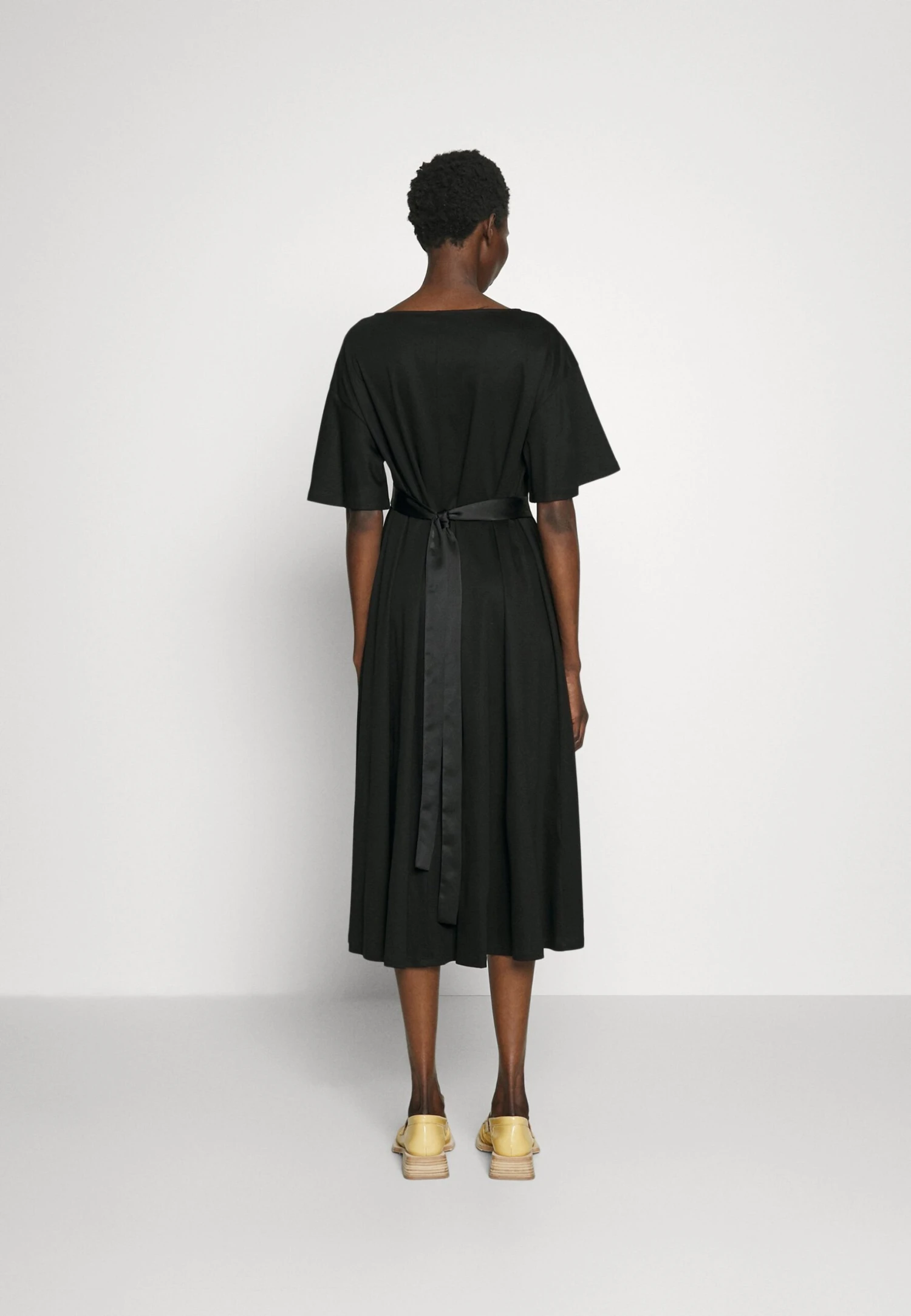 Minnie - Cocktail Dress / Party Dress - Nero 5 Minnie - Cocktail Dress / Party Dress - Nero - Image 5