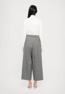 LUIGI - Trousers - Grigio Medio -The LBD Shop 49a632aeced54377ac916696aa1d543a