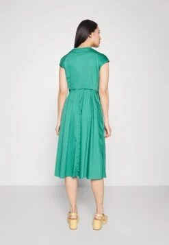 Vertice - Day Dress - Verde -The LBD Shop 4b8de55ed6e84726b301db43a4d3edad