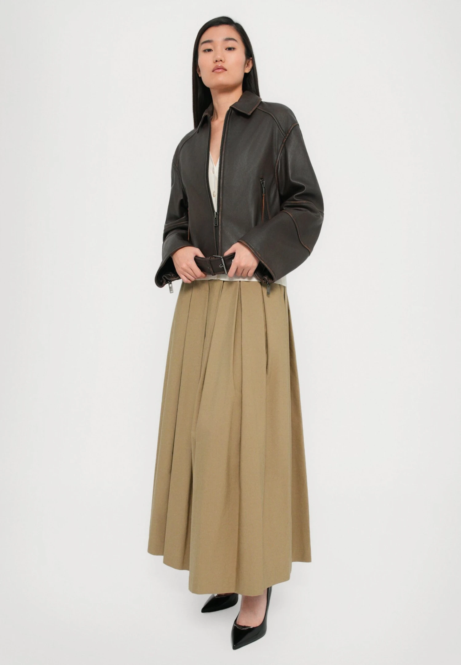 AGIATE - Pleated Skirt - Deserto 5 AGIATE - Pleated Skirt - Deserto - Image 5