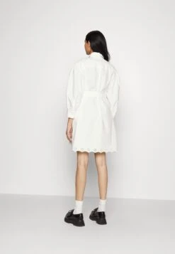 Corinto - Shirt Dress - Bianco 11 Corinto - Shirt Dress - Bianco -The LBD Shop 4d9fbb76962a46e59afb9fb63eba1900