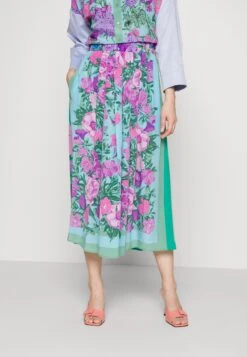 Simone - Pleated Skirt - Verde