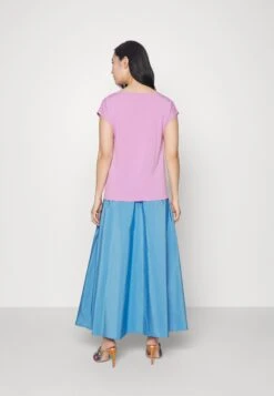 Multid - Basic T-Shirt - Lilla -The LBD Shop 52a68da7117947b0ab657c7dd6998aa1