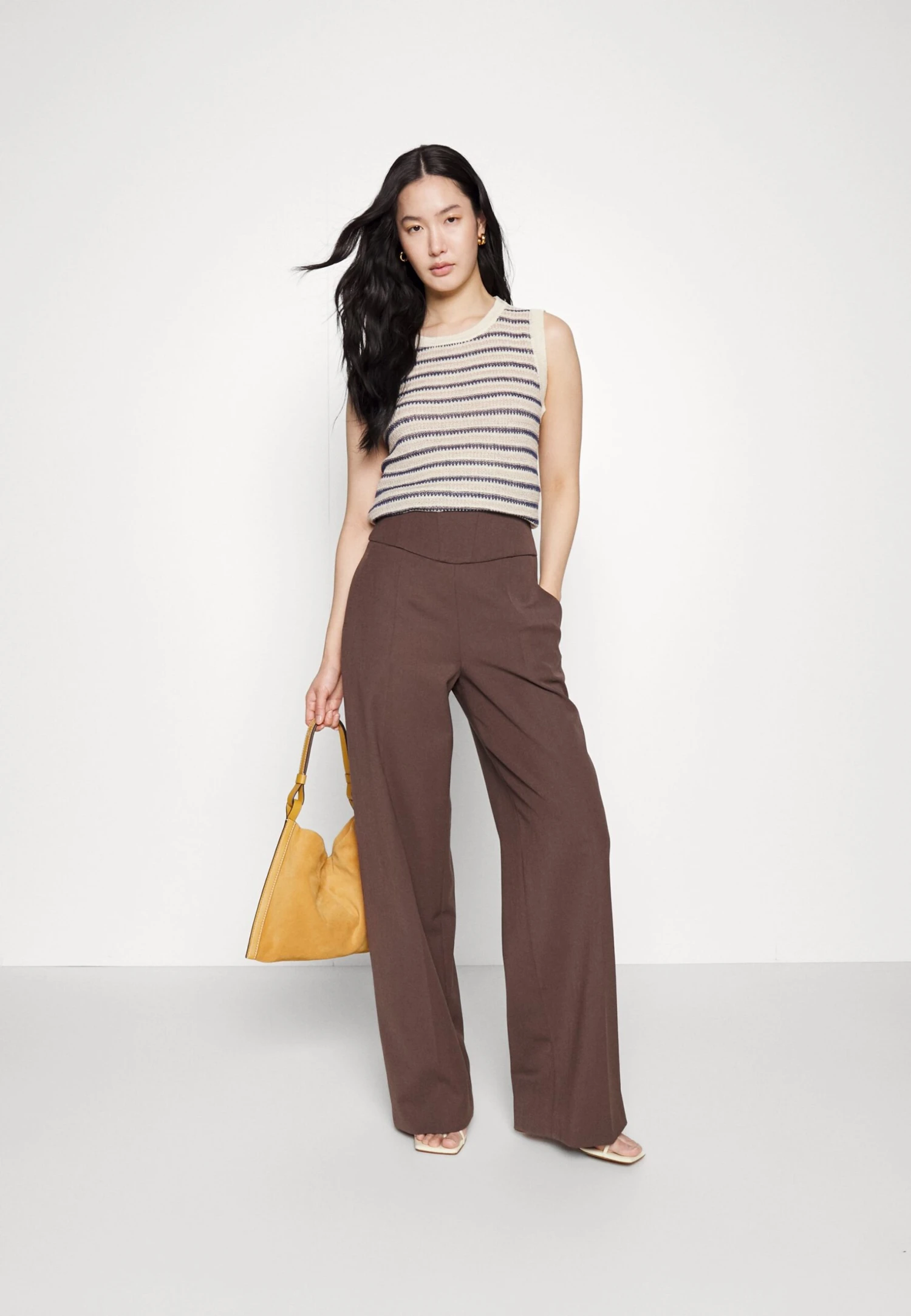 Colonia - Jumper - Sabbia 2 Colonia - Jumper - Sabbia - Image 2