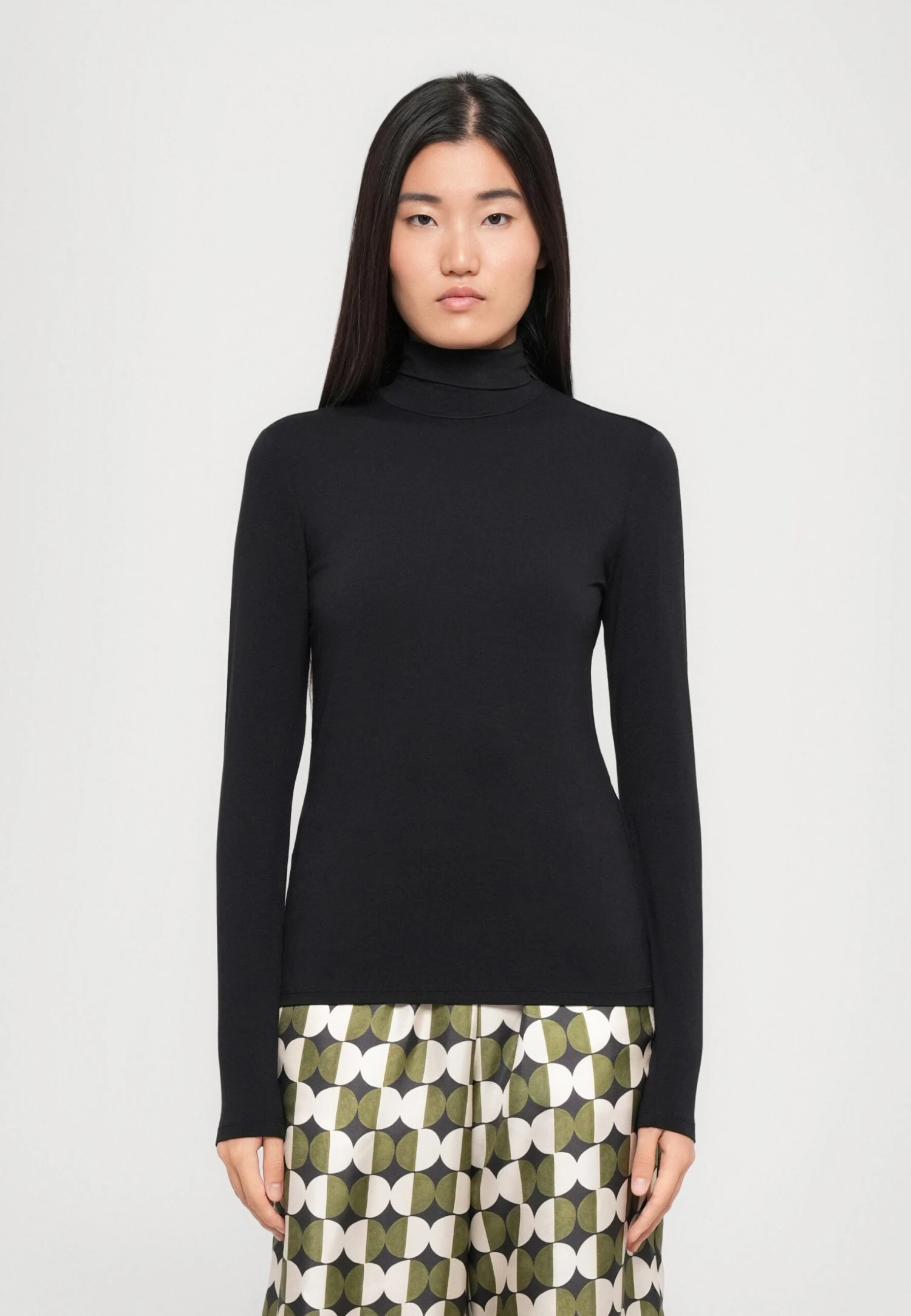 Long Sleeved Top - Nero 1 Long Sleeved Top - Nero