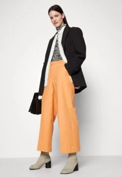 Vasto - Trousers 9 Vasto - Trousers -The LBD Shop 57e0c87319254941b00a95a7ab1c85d3