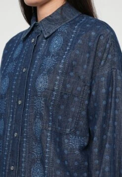 GIOCHI - Button-down Blouse - Blu -The LBD Shop 5d3d2a7d53af448cb0e26c84fc236aec