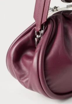 MILVANEW - Clutch - Rosso Viola -The LBD Shop 6022d73647e845b19187e800cab7513f
