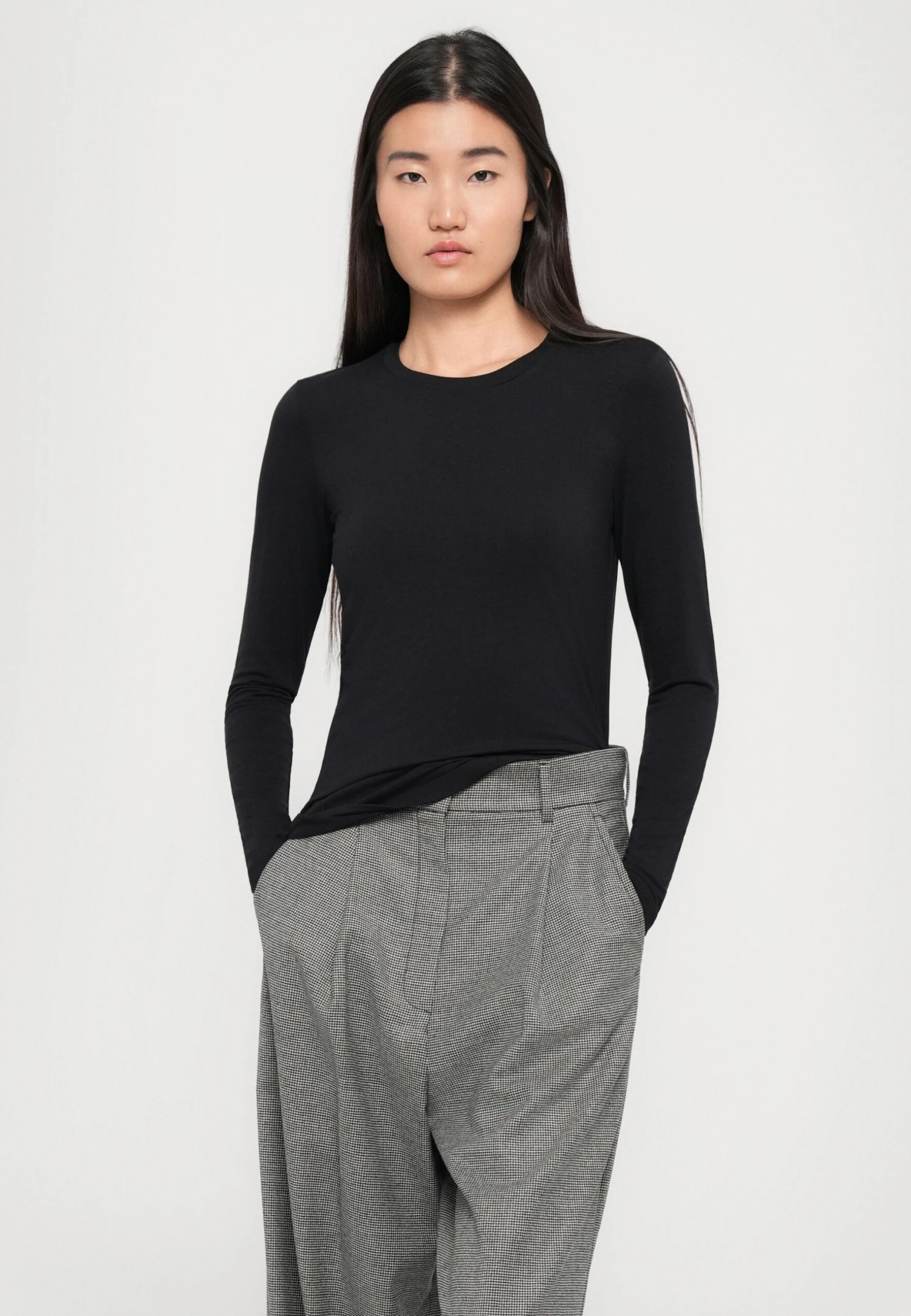 GLOBALE - Trousers - Nero 5 GLOBALE - Trousers - Nero - Image 5
