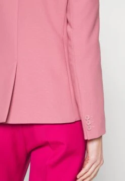 Uva - Blazer - Peonia 13 Uva - Blazer - Peonia -The LBD Shop 650b04ce5d9a4786a3ca777be3ba0763