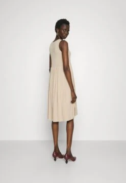 Vanezza - Jumper Dress -The LBD Shop 65824b96a84a46698cb16bdf6b7da54b