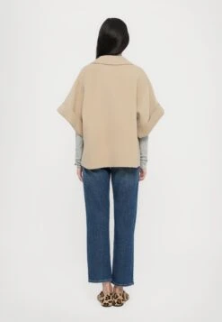 PERA - Blazer - Beige 11 PERA - Blazer - Beige -The LBD Shop 68506329332746fd8402afed64c92230