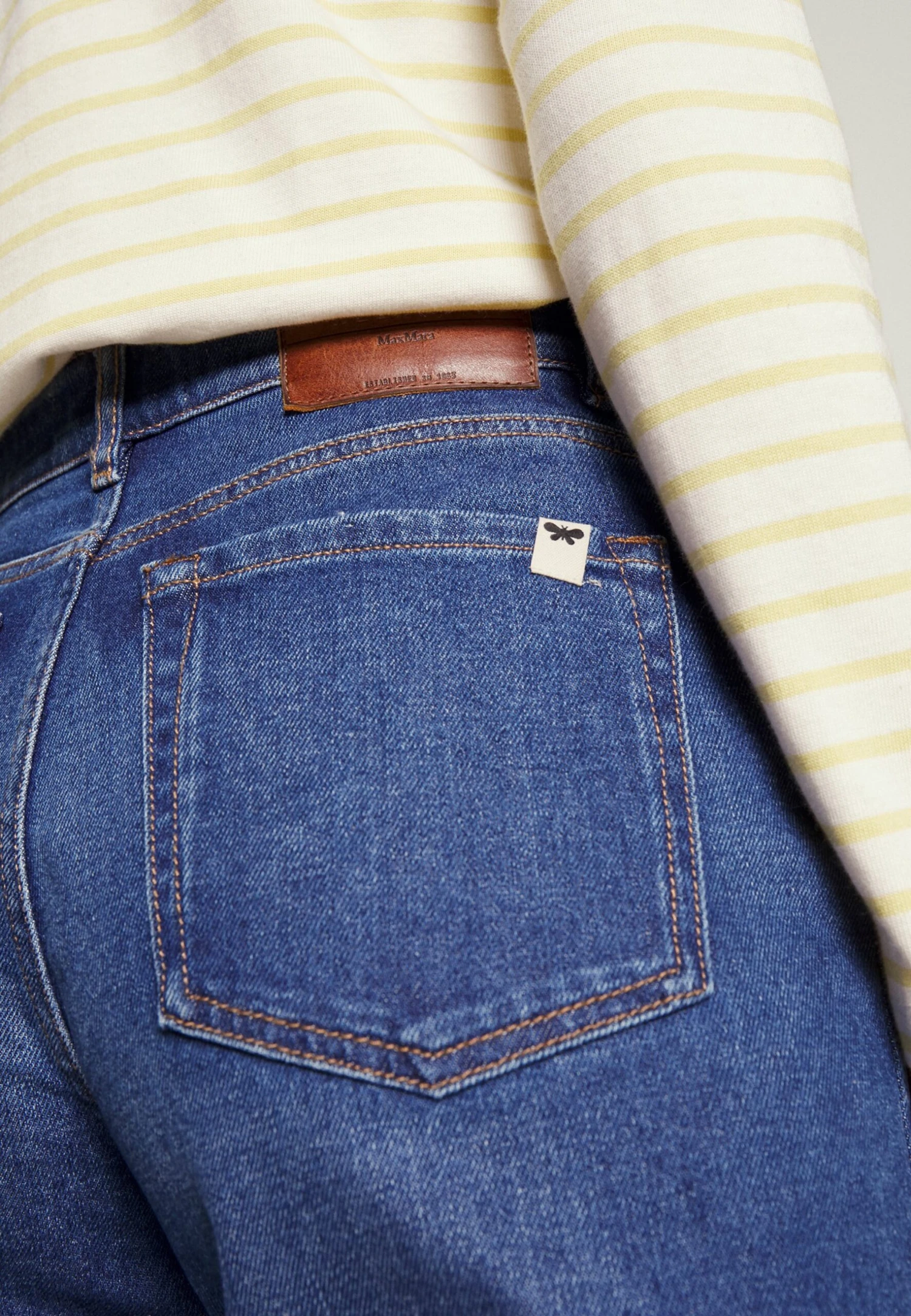 Ariano - Relaxed Fit Jeans 6 Ariano - Relaxed Fit Jeans - Image 6