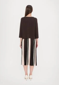 ADDOTTO - Jumper - Cioccolato 11 ADDOTTO - Jumper - Cioccolato -The LBD Shop 6df556adea91491e9d706793c655a7e6