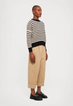 EZOR - Jumper - Beige -The LBD Shop 6ed9744af63e41ec86373ce6a4429aaa